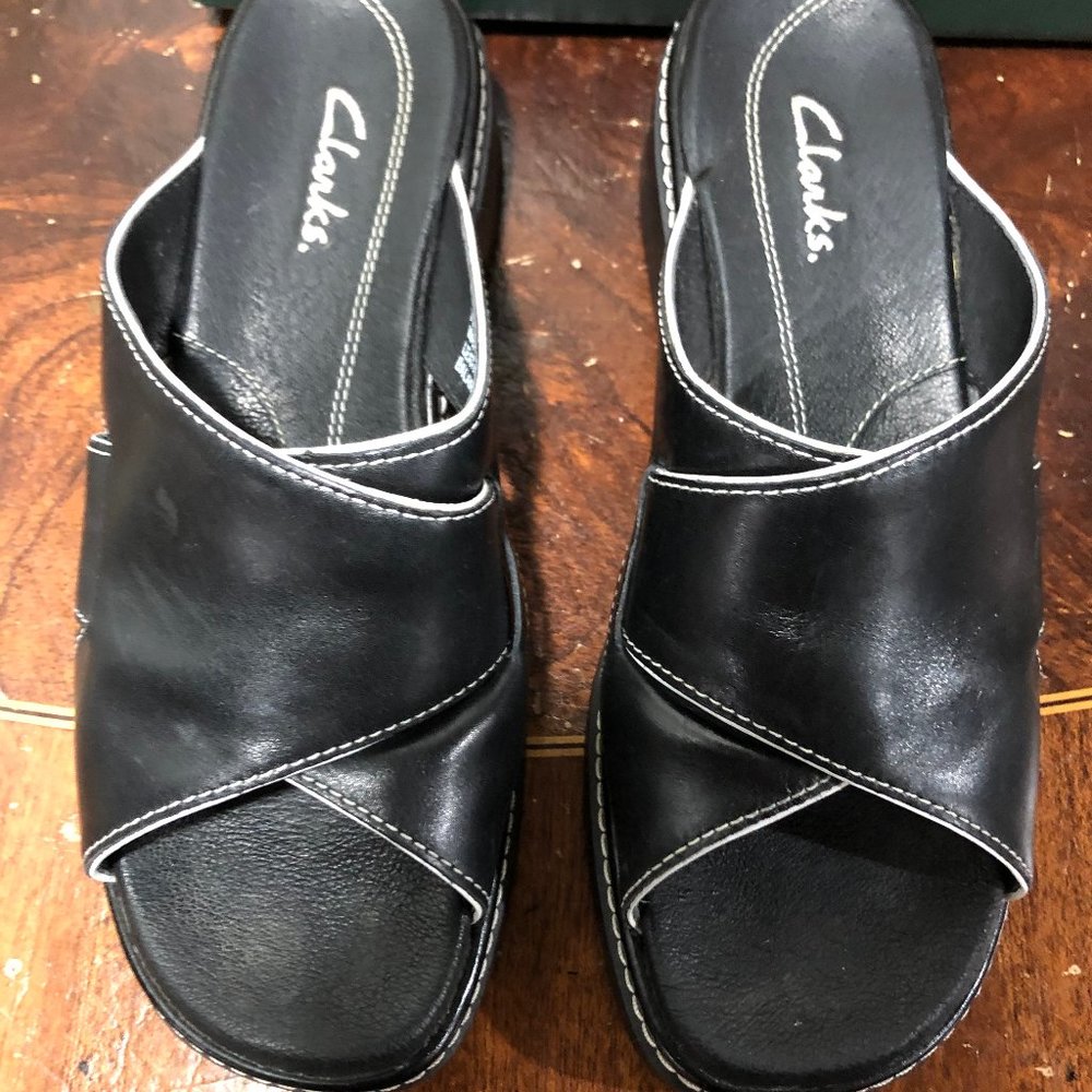 Clarks Flat Sandal Black Leather